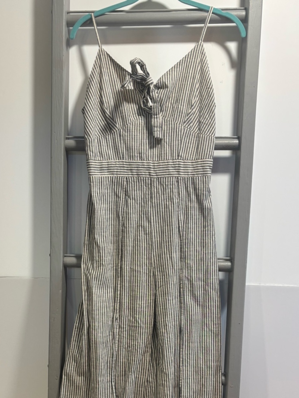 Japana women med flyaway jumper, summer, concert, Bohemian, natural, granola
